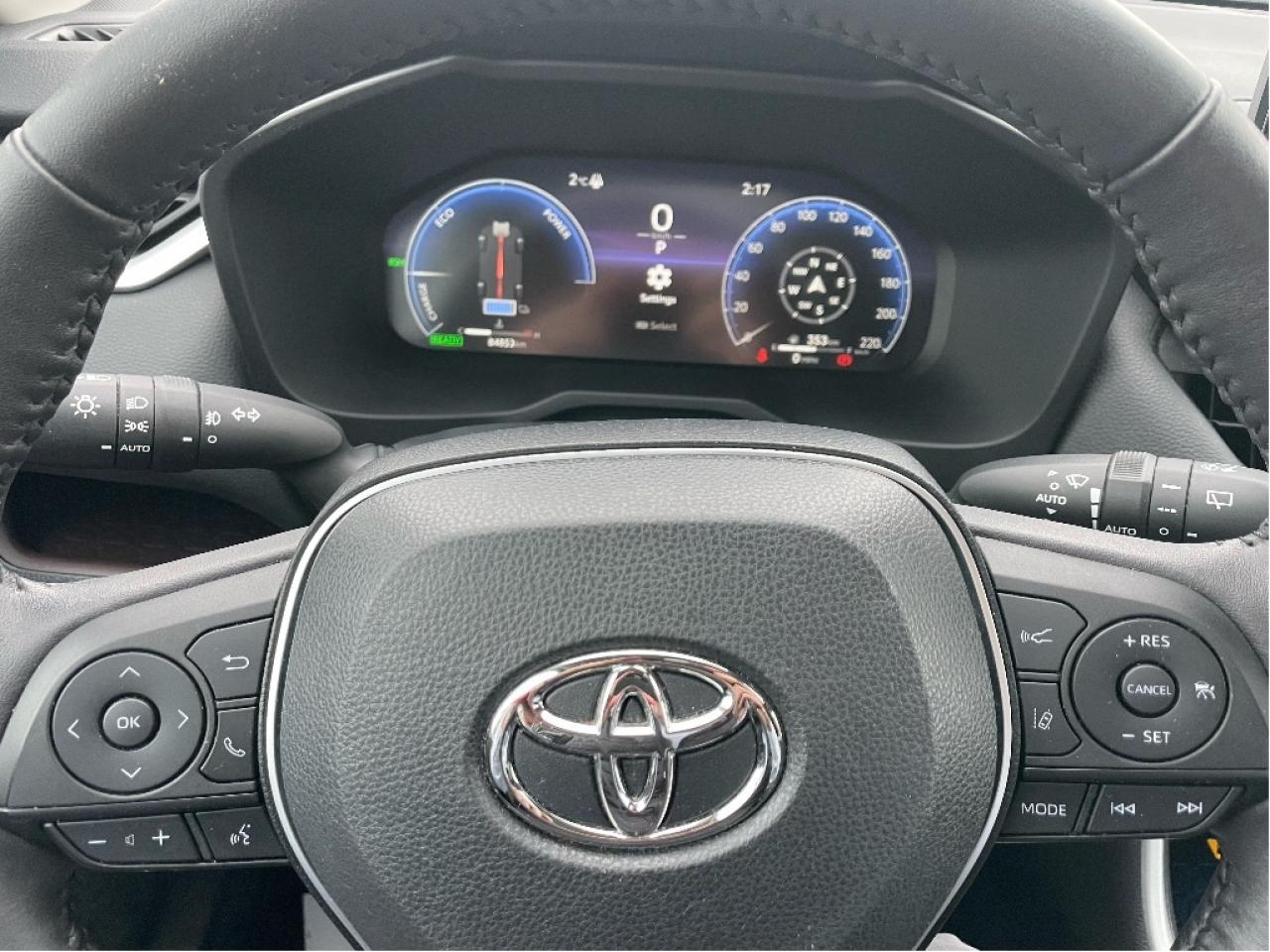 2023 Toyota RAV4 Hybrid Limited Photo