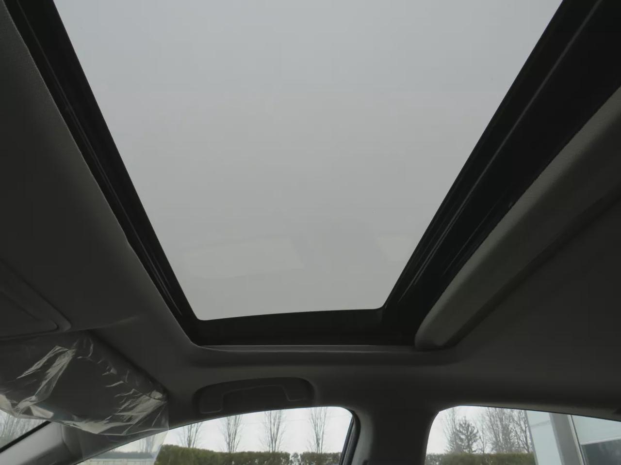 2024 Honda Accord Sedan EX  |  Very Low Km  |  Clean Title | No Accidents  |  Safety Certified  |  Alloy Rims  |  Remote Start |  Power Seats  |  Sunroof  |  Reverse Camera |  Heated Seats  |  Push Button Start  |  Digital Touchscreen  |  Digital Climate Control  |  Econ M Photo