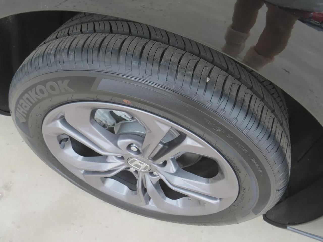 2024 Honda Accord Sedan EX  |  Very Low Km  |  Clean Title | No Accidents  |  Safety Certified  |  Alloy Rims  |  Remote Start |  Power Seats  |  Sunroof  |  Reverse Camera |  Heated Seats  |  Push Button Start  |  Digital Touchscreen  |  Digital Climate Control  |  Econ M Photo