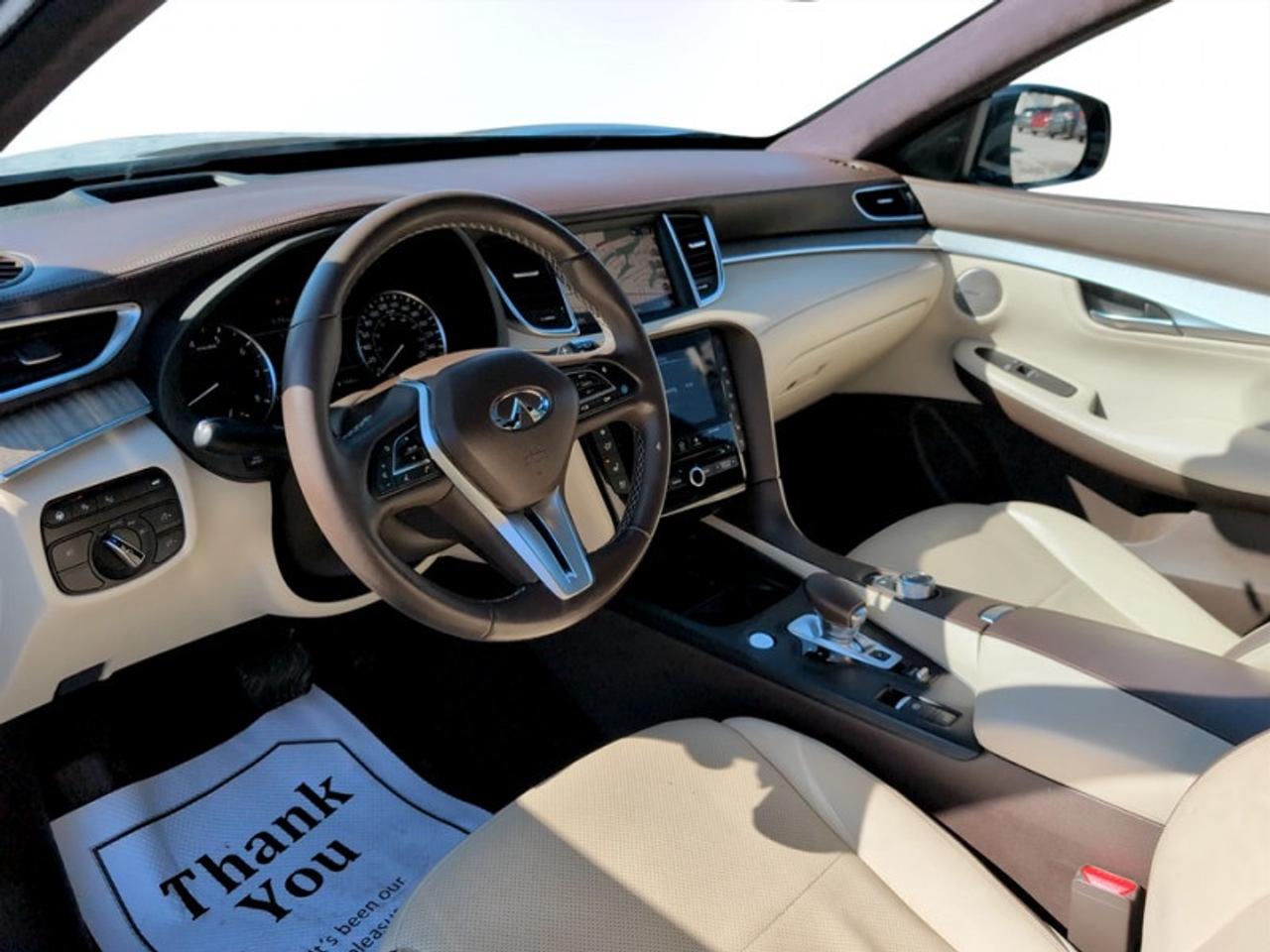 2019 Infiniti QX50 ESSENTIAL w/PROACTIVE + SENSORY  *CLEAN CF* Photo