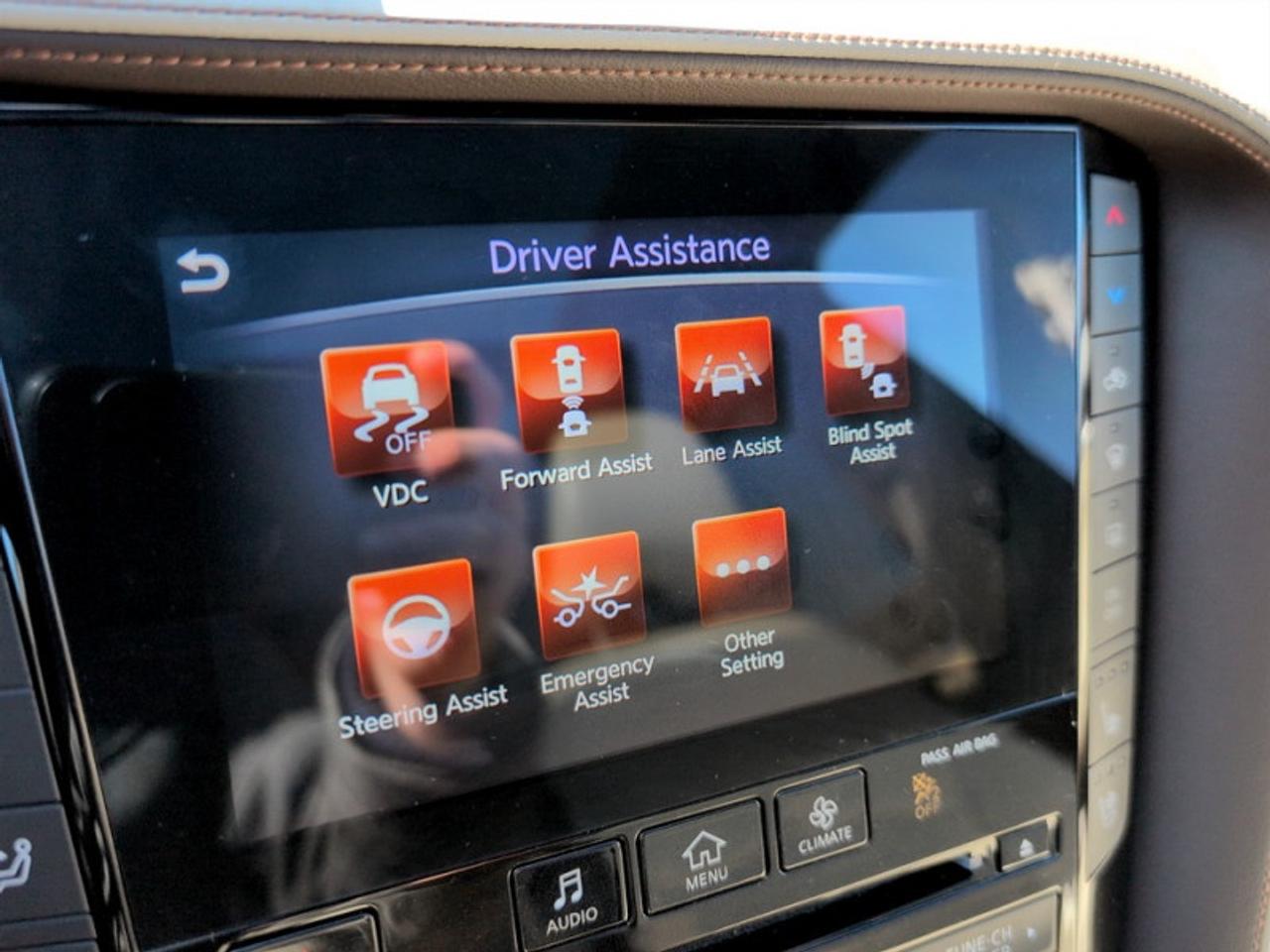 2019 Infiniti QX50 ESSENTIAL w/PROACTIVE + SENSORY  *CLEAN CF* Photo