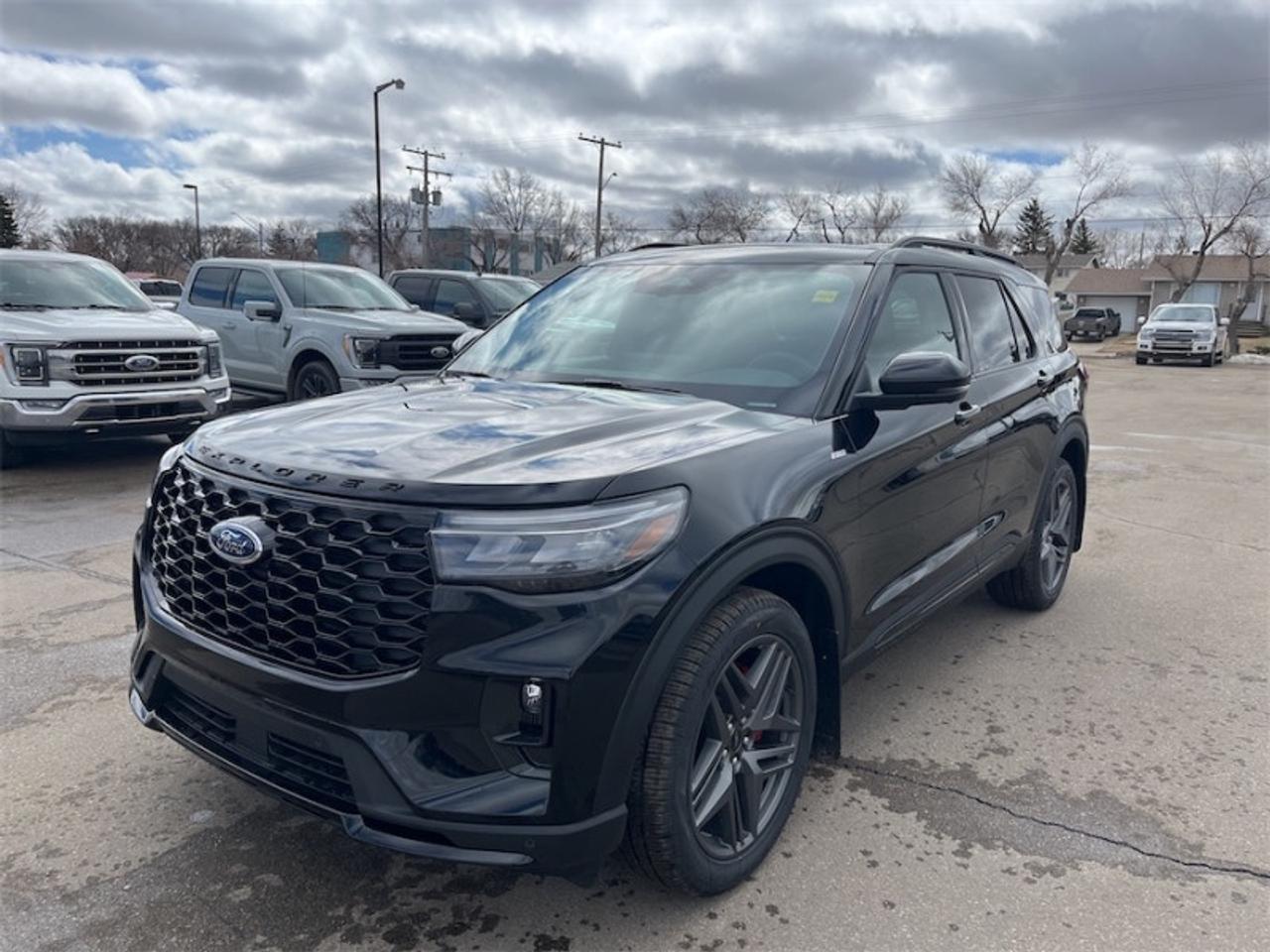 2026 Ford Explorer ST-Line  - Premium Package Photo4