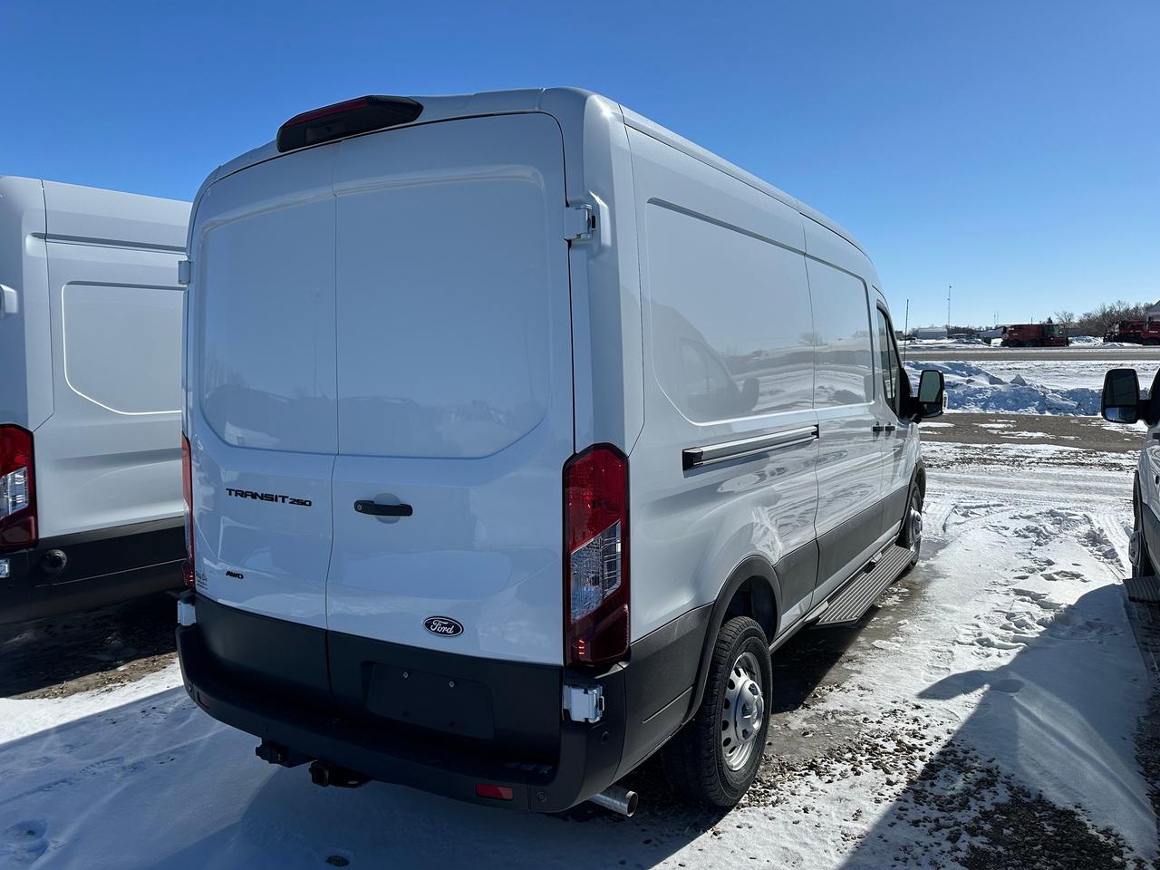2026 Ford Transit Cargo Van BASE T-250 148 Med Rf 9070 GVWR AWD 101A Photo5