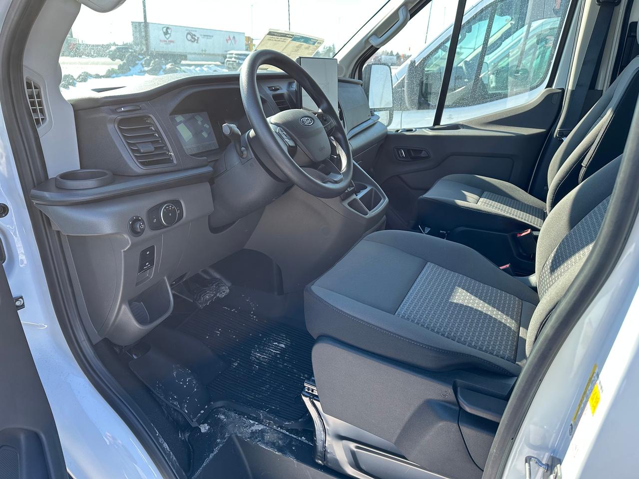 2026 Ford Transit Cargo Van BASE T-250 148 Med Rf 9070 GVWR AWD 101A Photo5