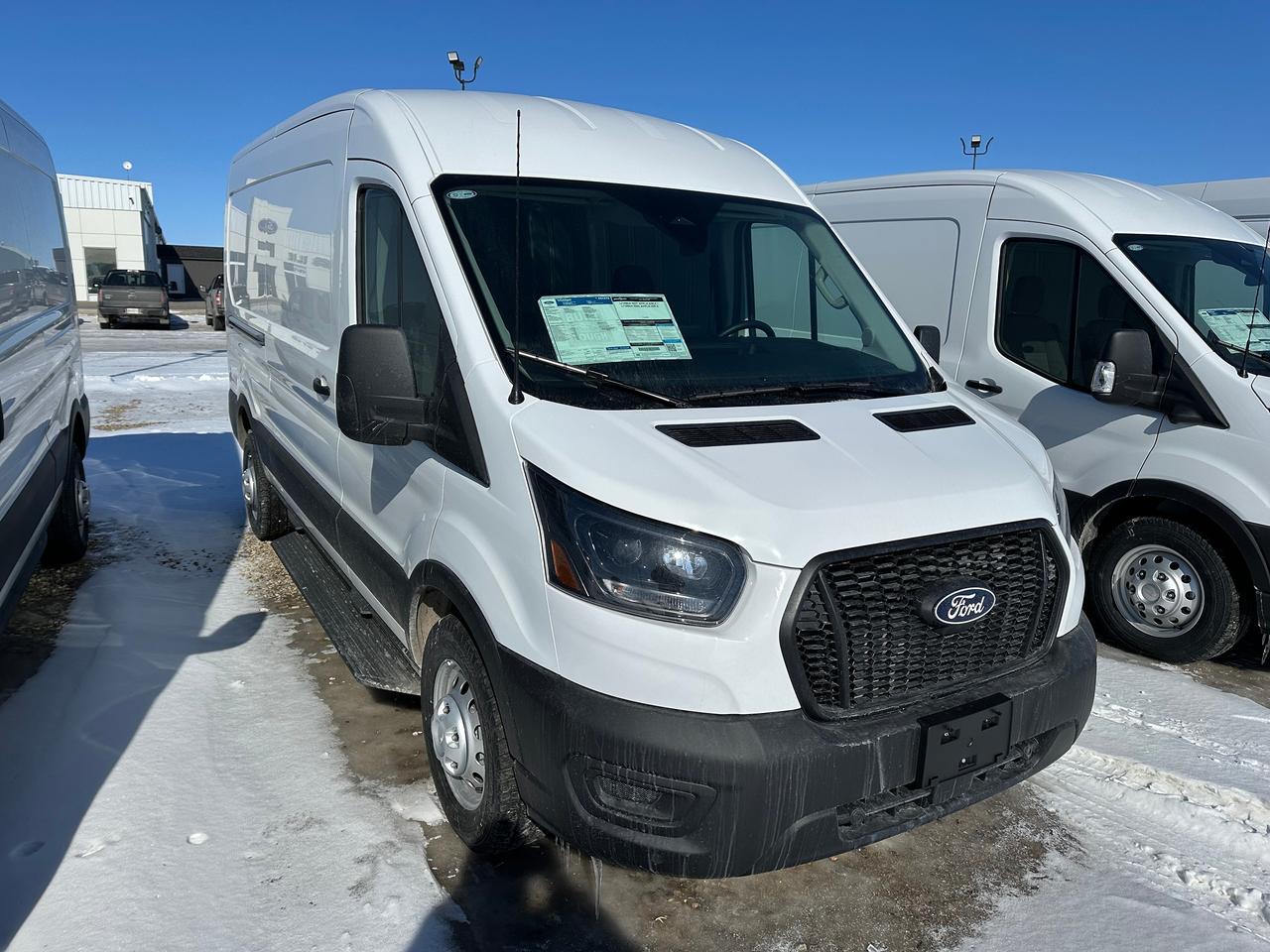 2026 Ford Transit Cargo Van BASE T-250 148 Med Rf 9070 GVWR AWD 101A Photo5