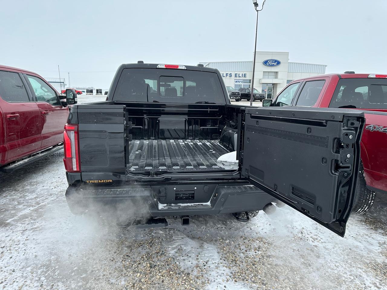 2026 Ford F-150 TREMOR 4WD SuperCrew 5.5' Box 402A Photo5