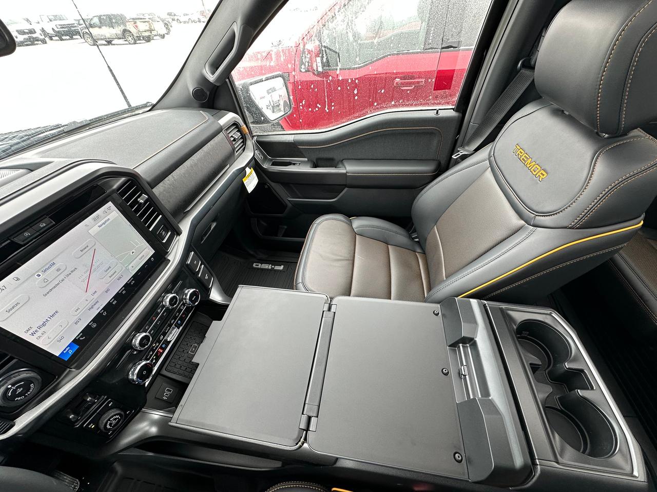 2026 Ford F-150 TREMOR 4WD SuperCrew 5.5' Box 402A Photo5