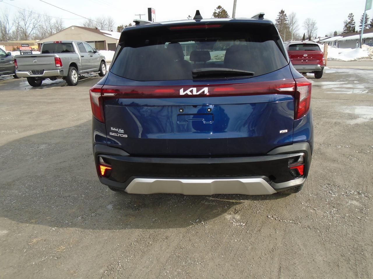 2024 Kia Seltos EX AWD Photo