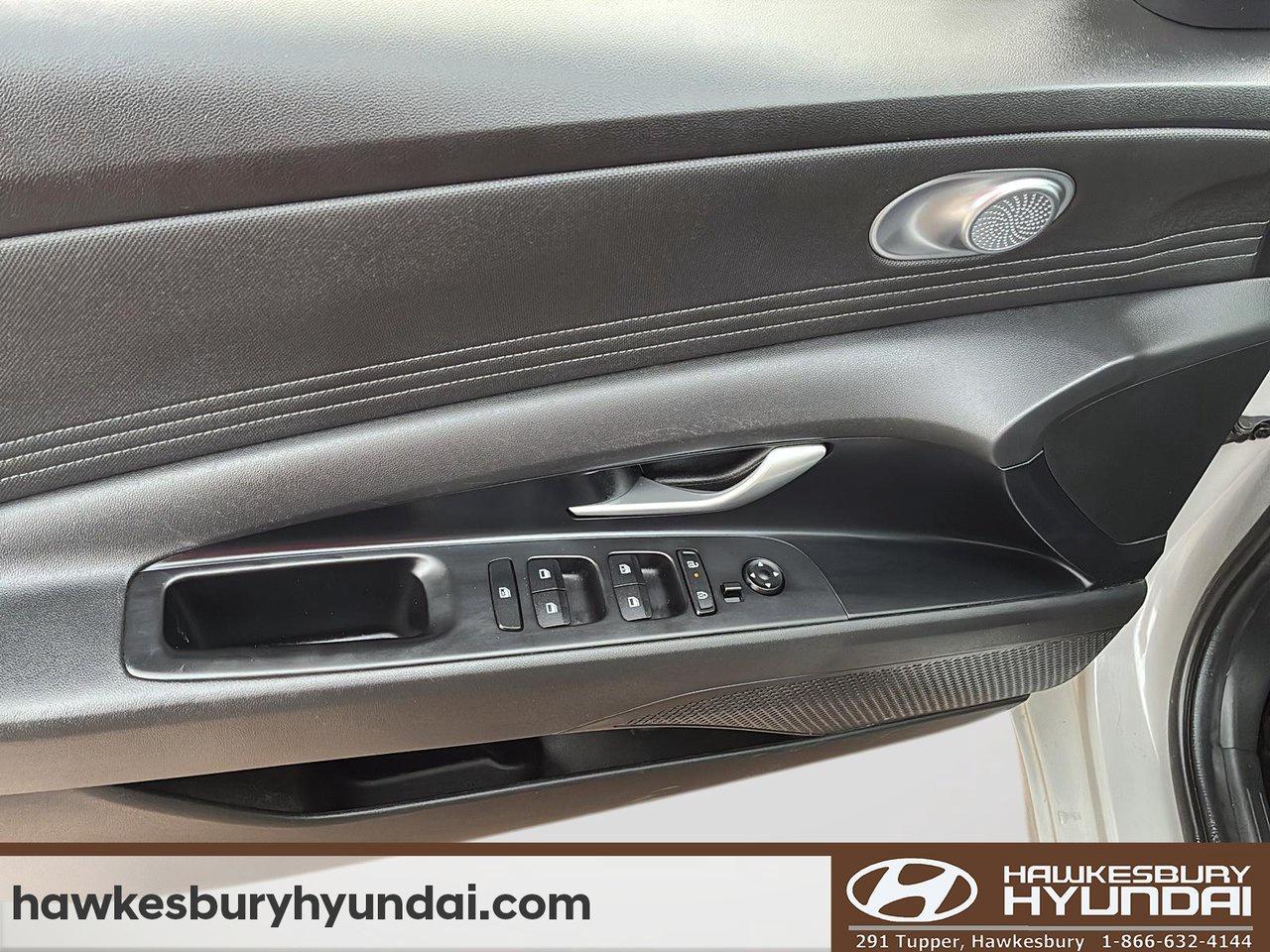 2025 Hyundai Elantra Preferred Photo