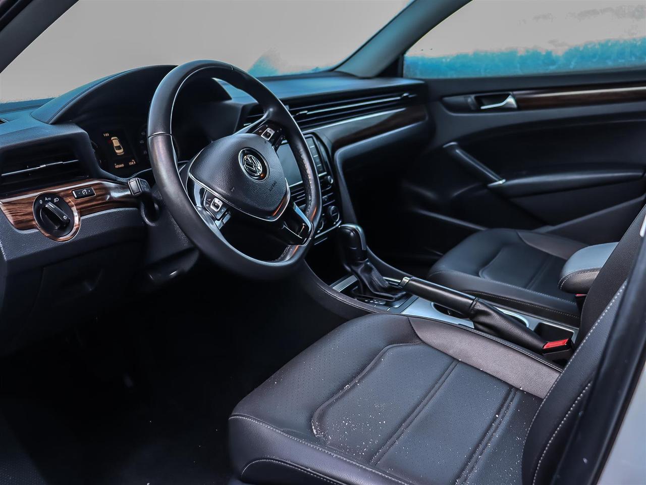 2022 Volkswagen Passat  Photo