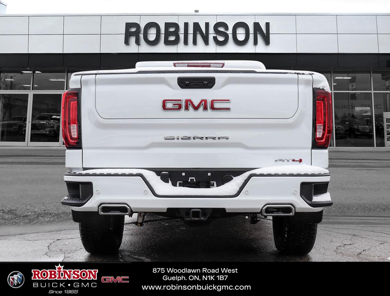 2024 GMC Sierra 1500 AT4 Photo3