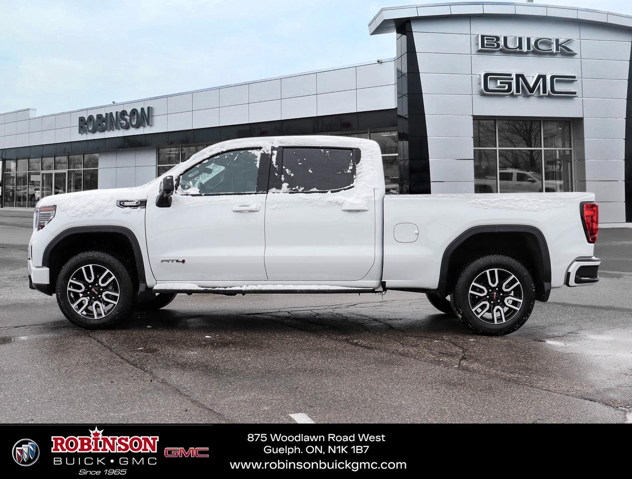 2024 GMC Sierra 1500 AT4 Photo
