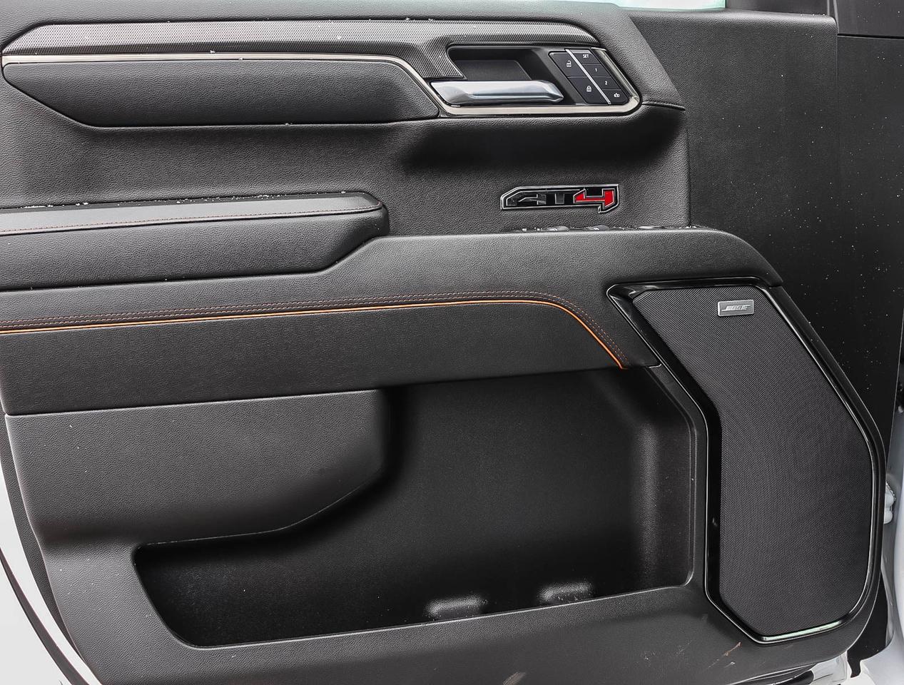 2024 GMC Sierra 1500 AT4 Photo