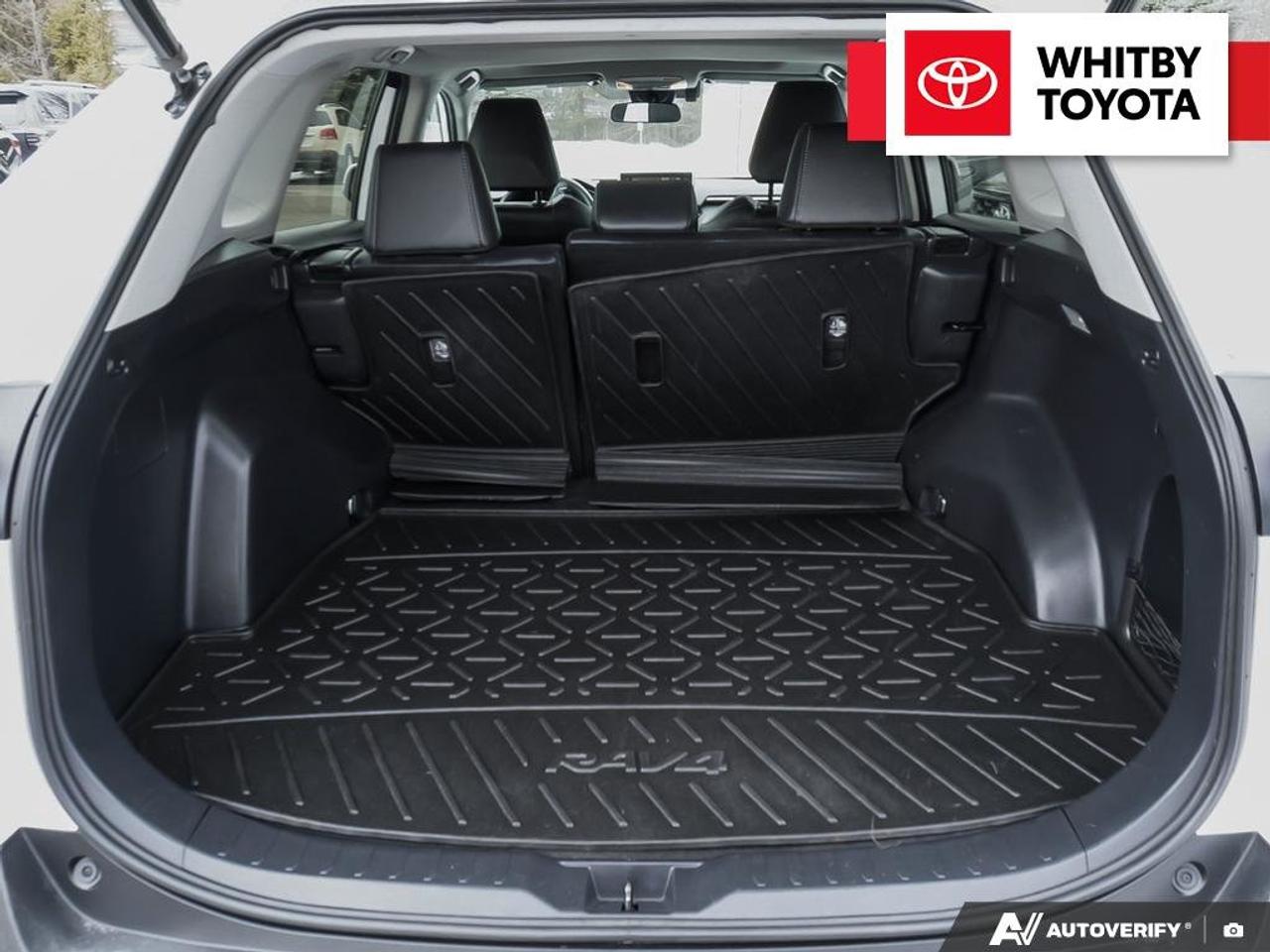 2020 Toyota RAV4 XLE 2.5L Photo