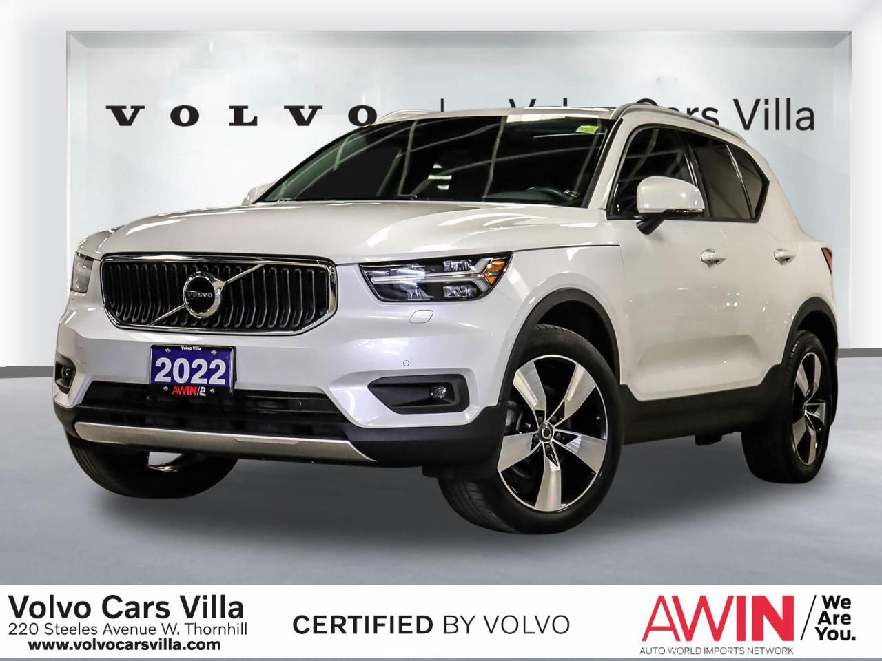 2022 Volvo XC40 T5 AWD Momentum Photo0