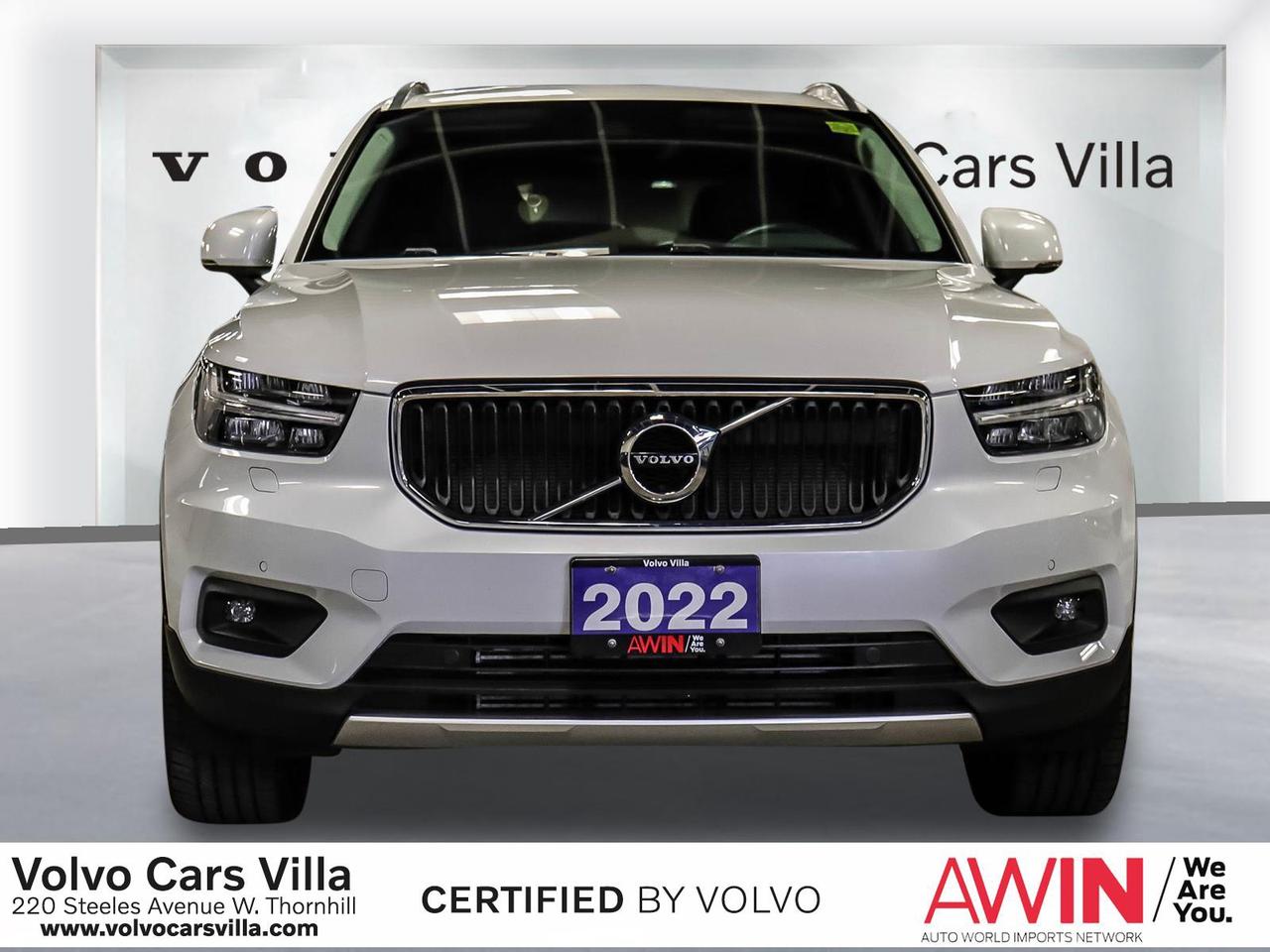 2022 Volvo XC40 T5 AWD Momentum Photo