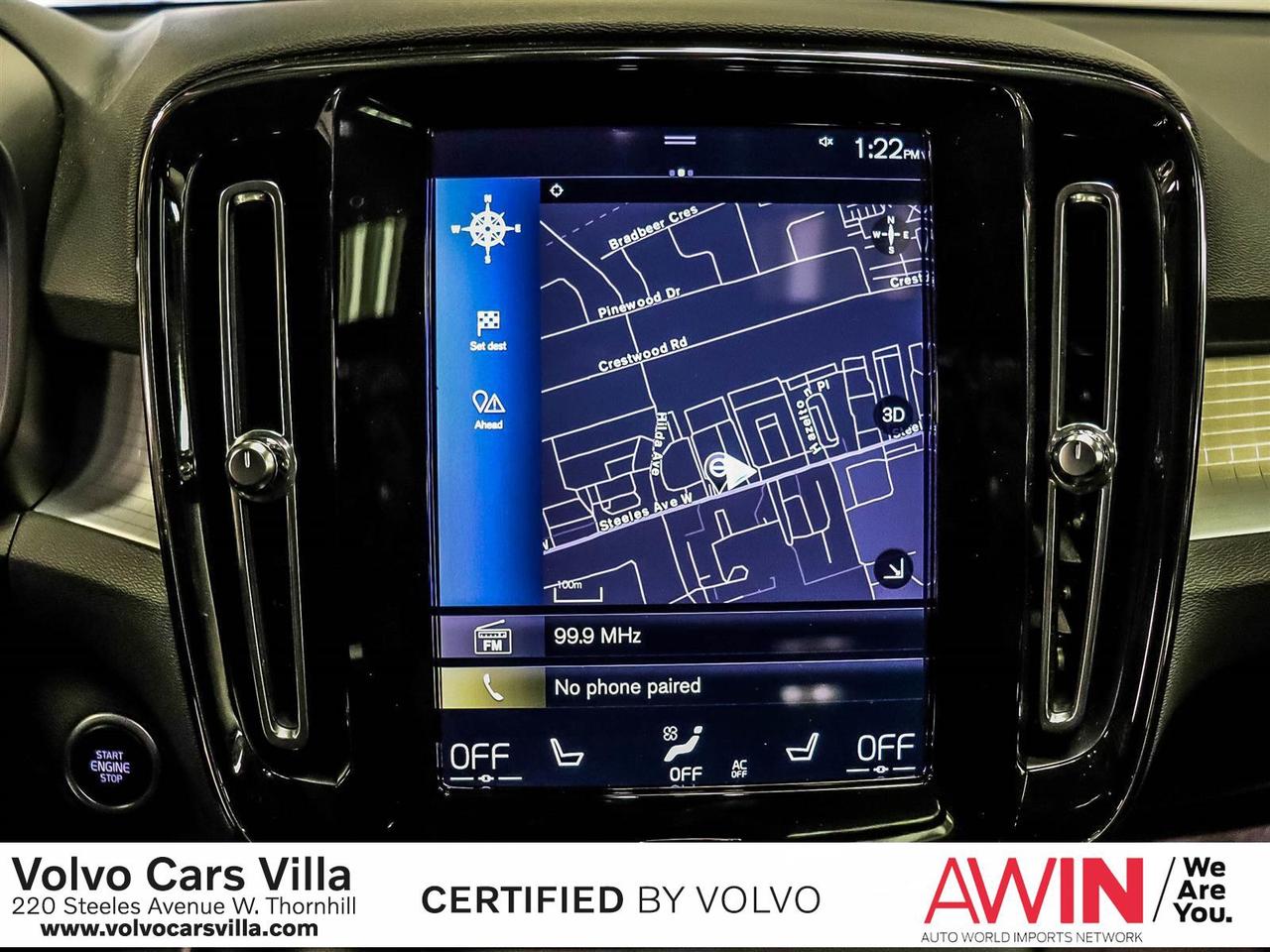 2022 Volvo XC40 T5 AWD Momentum Photo
