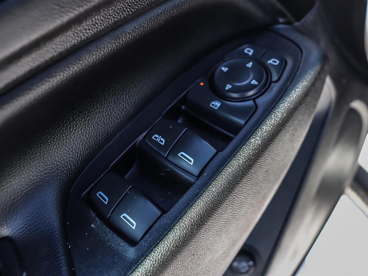 2020 Chevrolet Equinox  Photo4