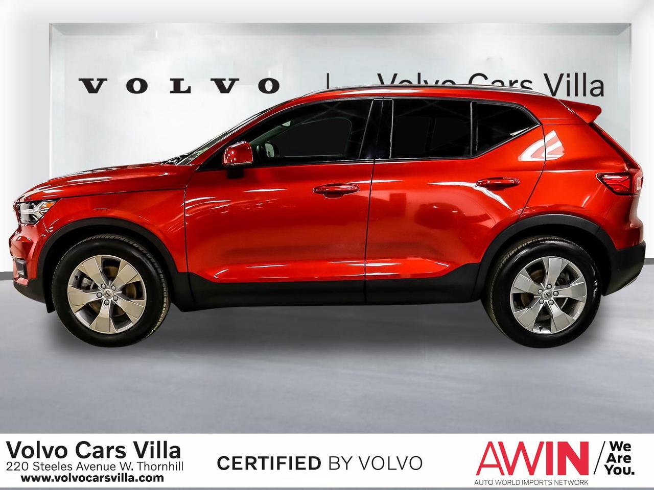 2022 Volvo XC40 T4 AWD Momentum Photo