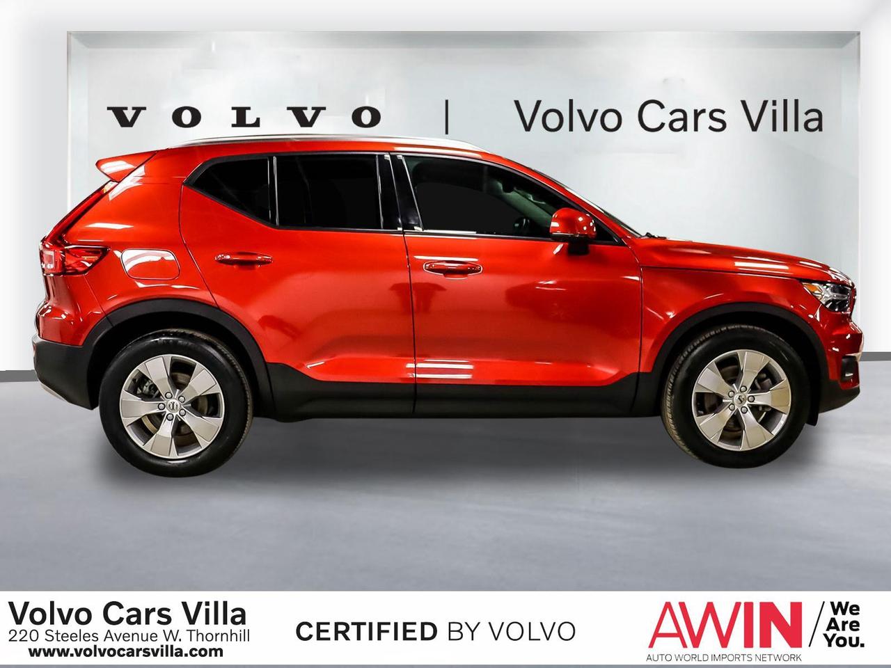 2022 Volvo XC40 T4 AWD Momentum Photo