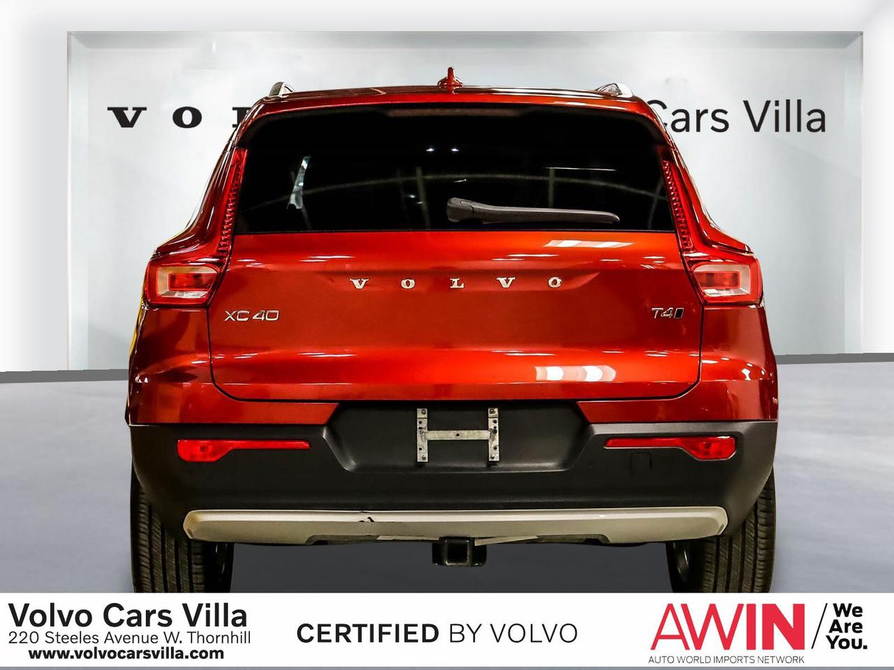 2022 Volvo XC40 T4 AWD Momentum Photo