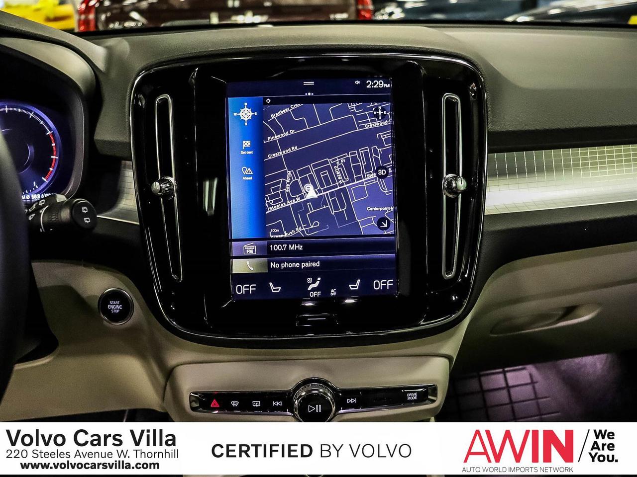 2022 Volvo XC40 T4 AWD Momentum Photo