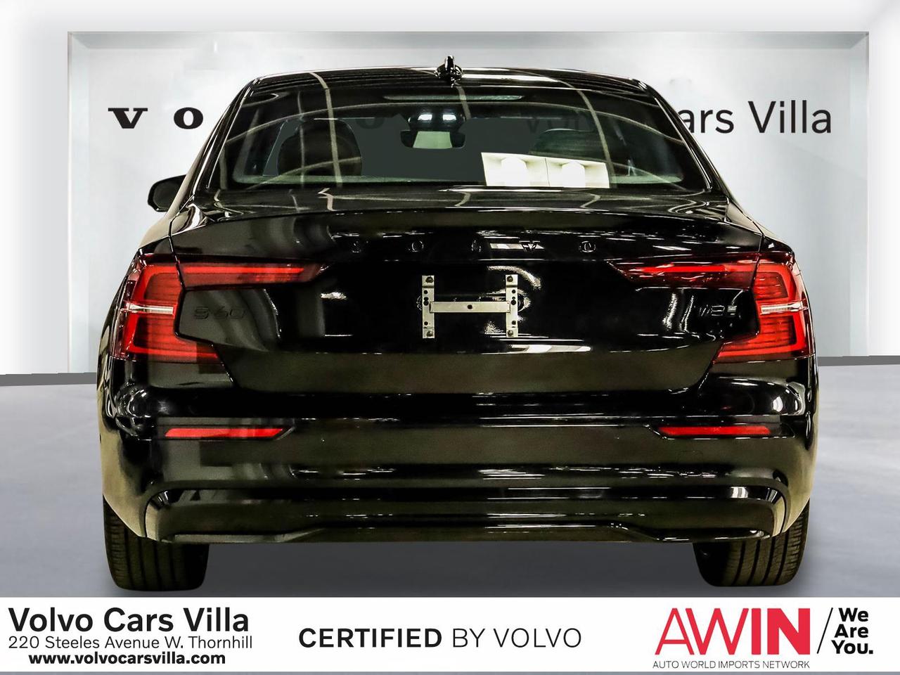 2025 Volvo S60 Plug-In Hybrid T8 AWD Ultra Black Edition Photo
