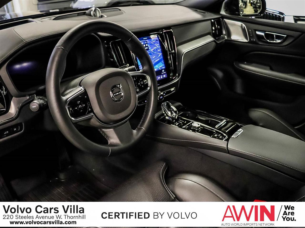 2025 Volvo S60 Plug-In Hybrid T8 AWD Ultra Black Edition Photo