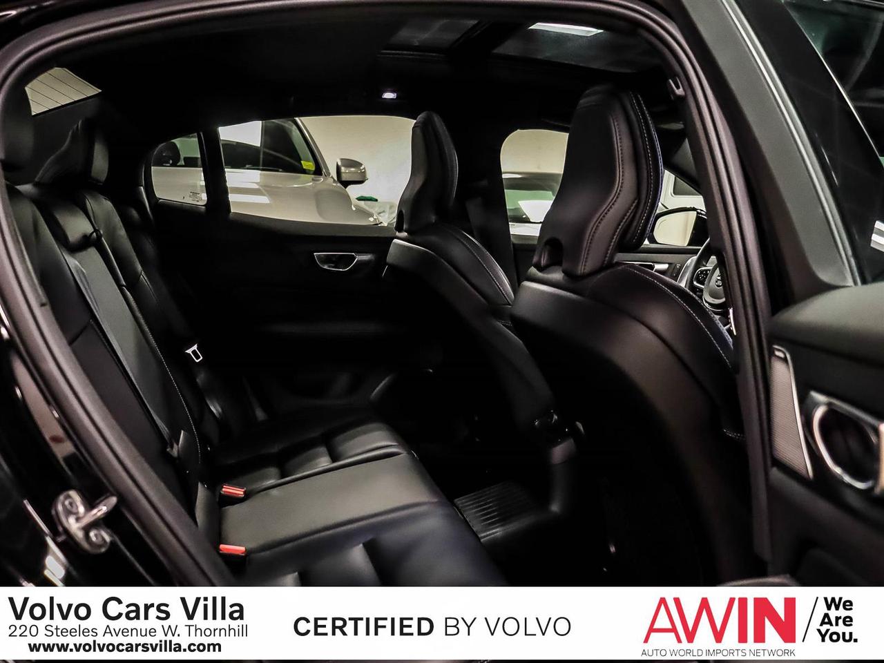 2025 Volvo S60 Plug-In Hybrid T8 AWD Ultra Black Edition Photo