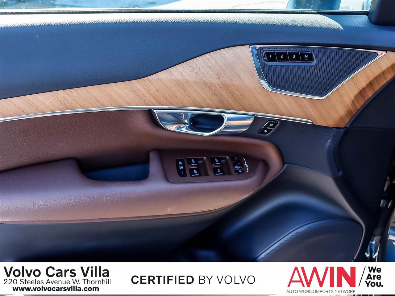 2022 Volvo XC90 T6 AWD Momentum (7-Seat) Photo