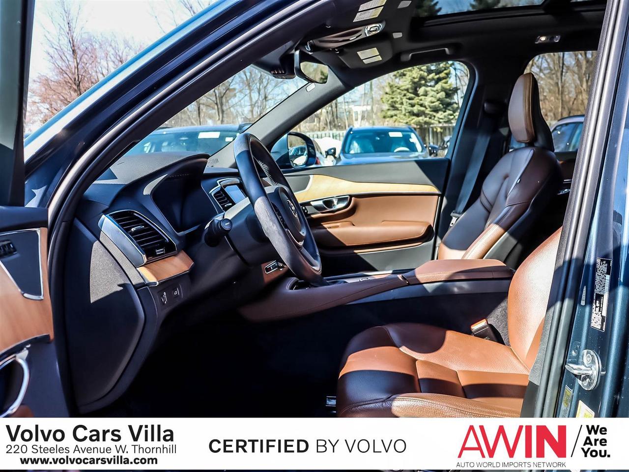 2022 Volvo XC90 T6 AWD Momentum (7-Seat) Photo