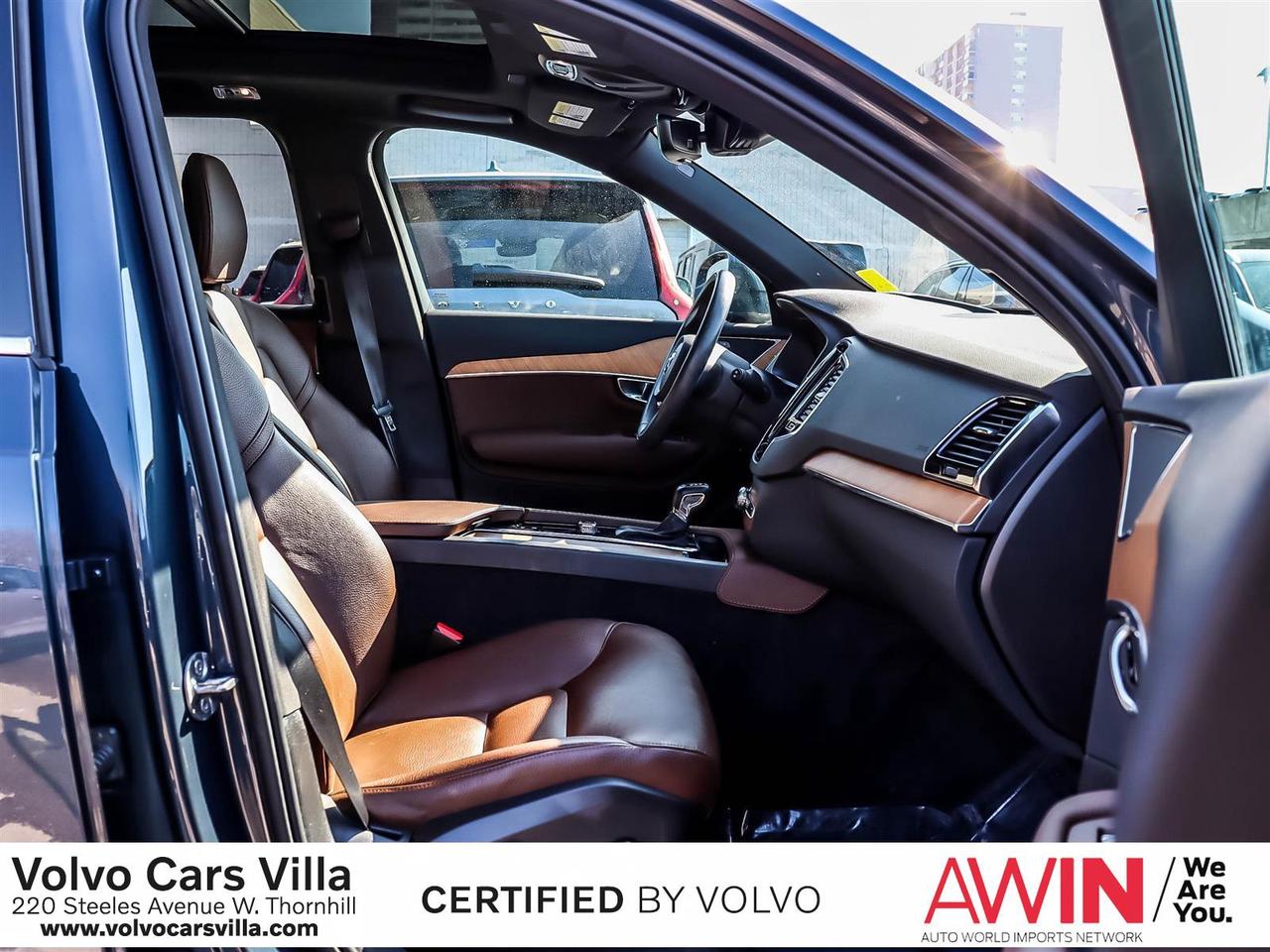 2022 Volvo XC90 T6 AWD Momentum (7-Seat) Photo