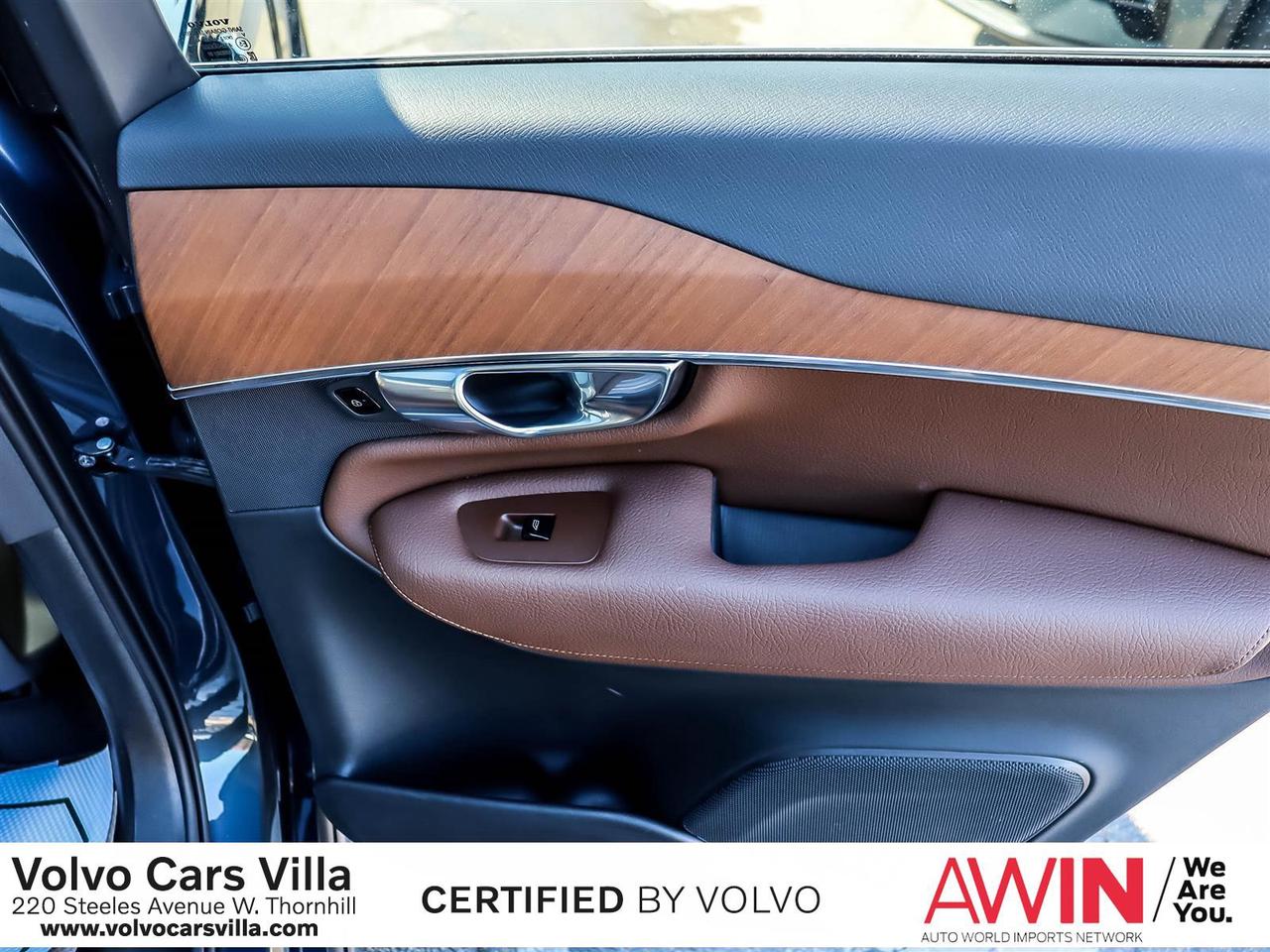 2022 Volvo XC90 T6 AWD Momentum (7-Seat) Photo