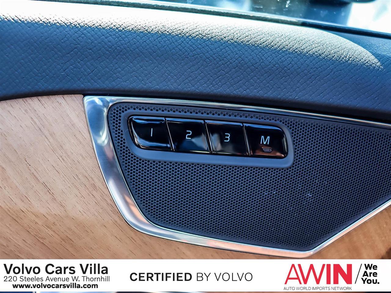 2022 Volvo XC90 T6 AWD Momentum (7-Seat) Photo
