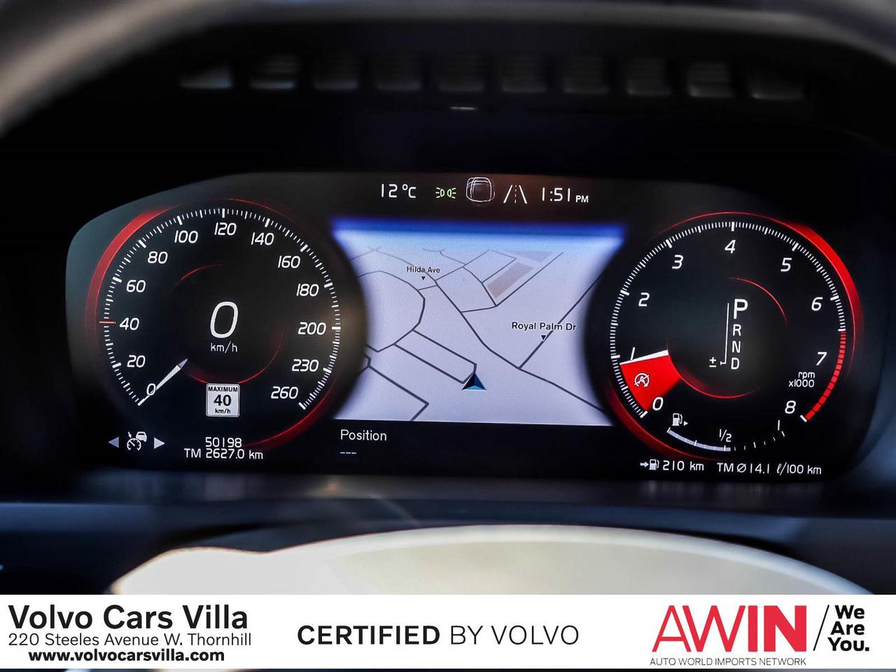 2022 Volvo XC90 T6 AWD Momentum (7-Seat) Photo