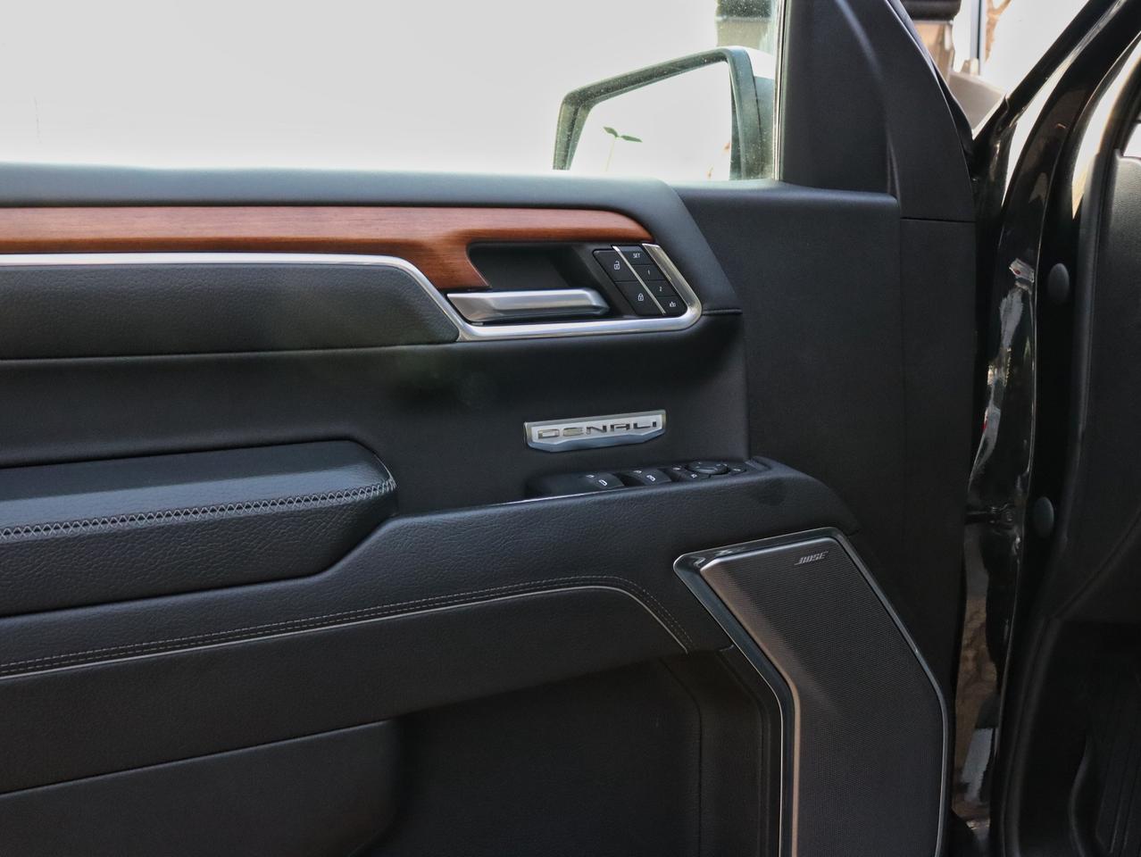 2023 GMC Sierra 1500 Denali Crew Cab Short Box 4WD Photo