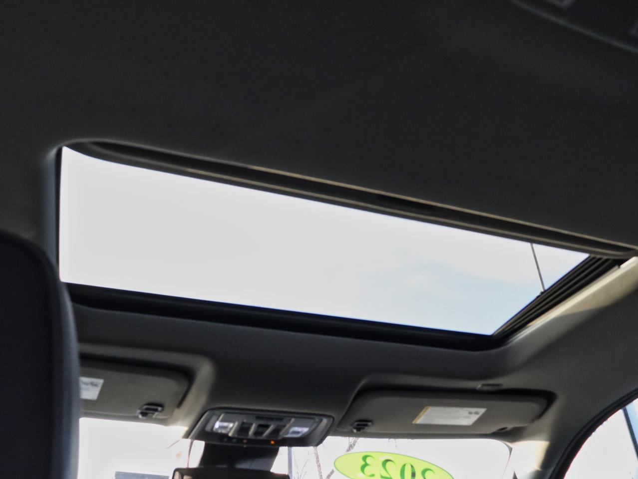 2023 GMC Sierra 1500 Denali Crew Cab Short Box 4WD Photo