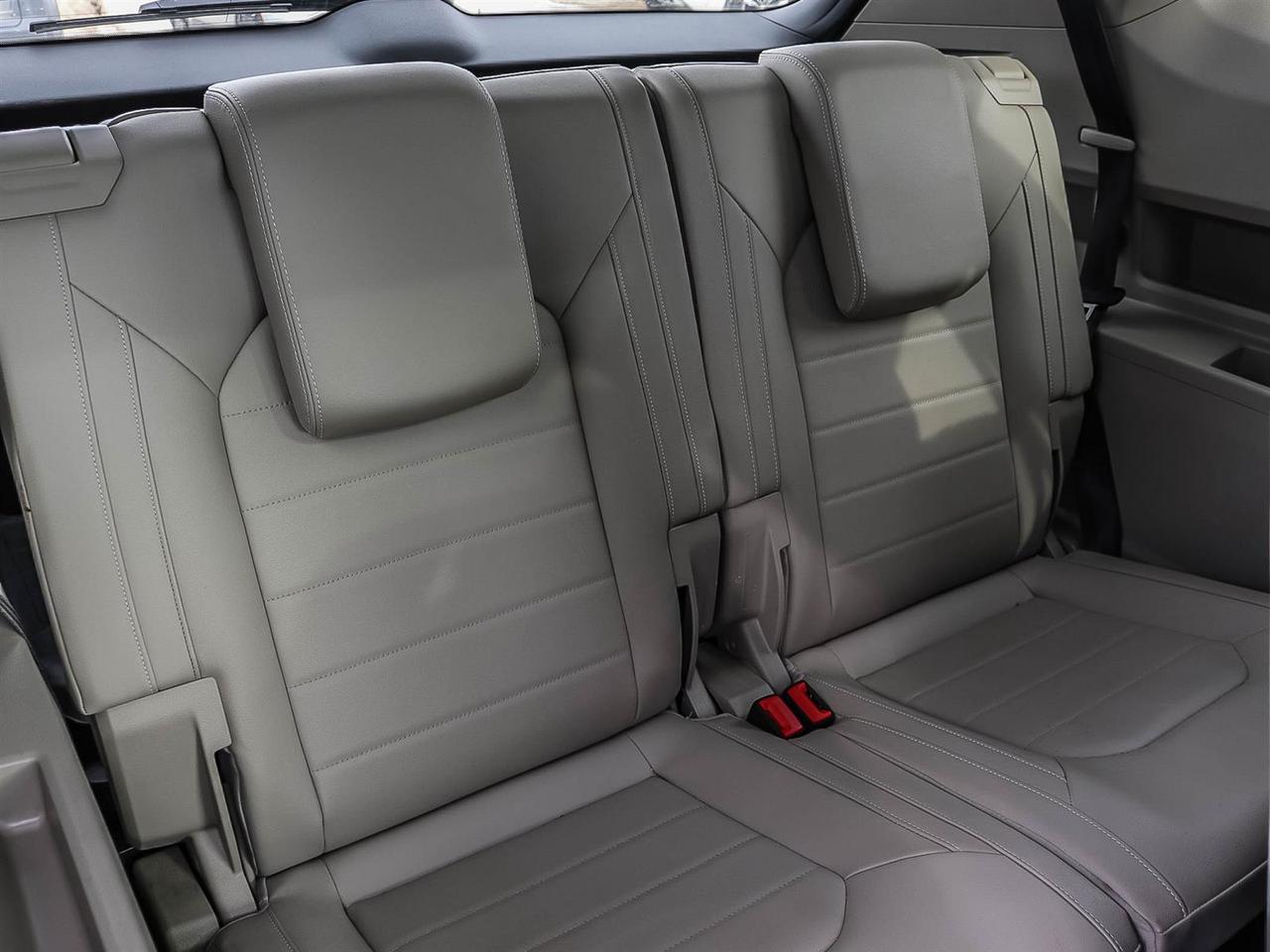 2021 Volkswagen Atlas EXECLINE Photo