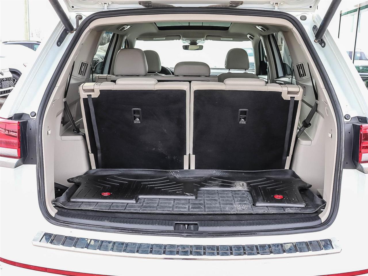 2021 Volkswagen Atlas EXECLINE Photo