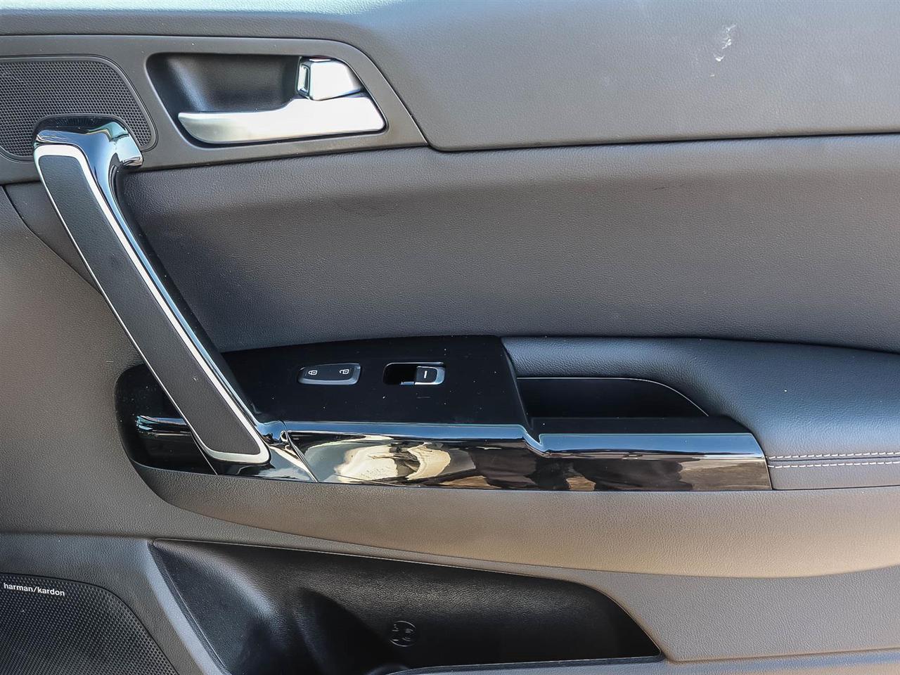 2022 Kia Sportage SX Photo