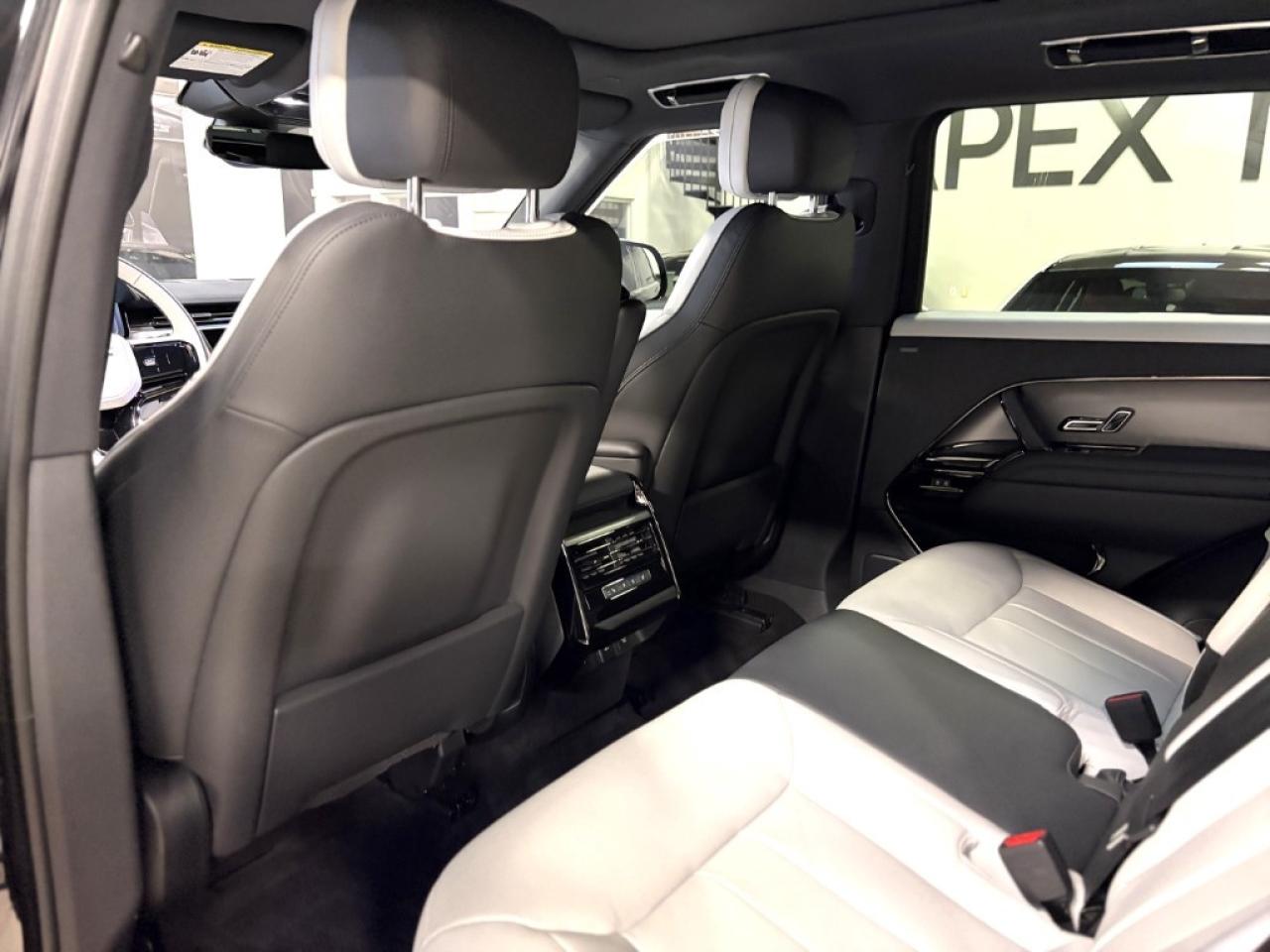 2023 Land Rover Range Rover Sport  Photo