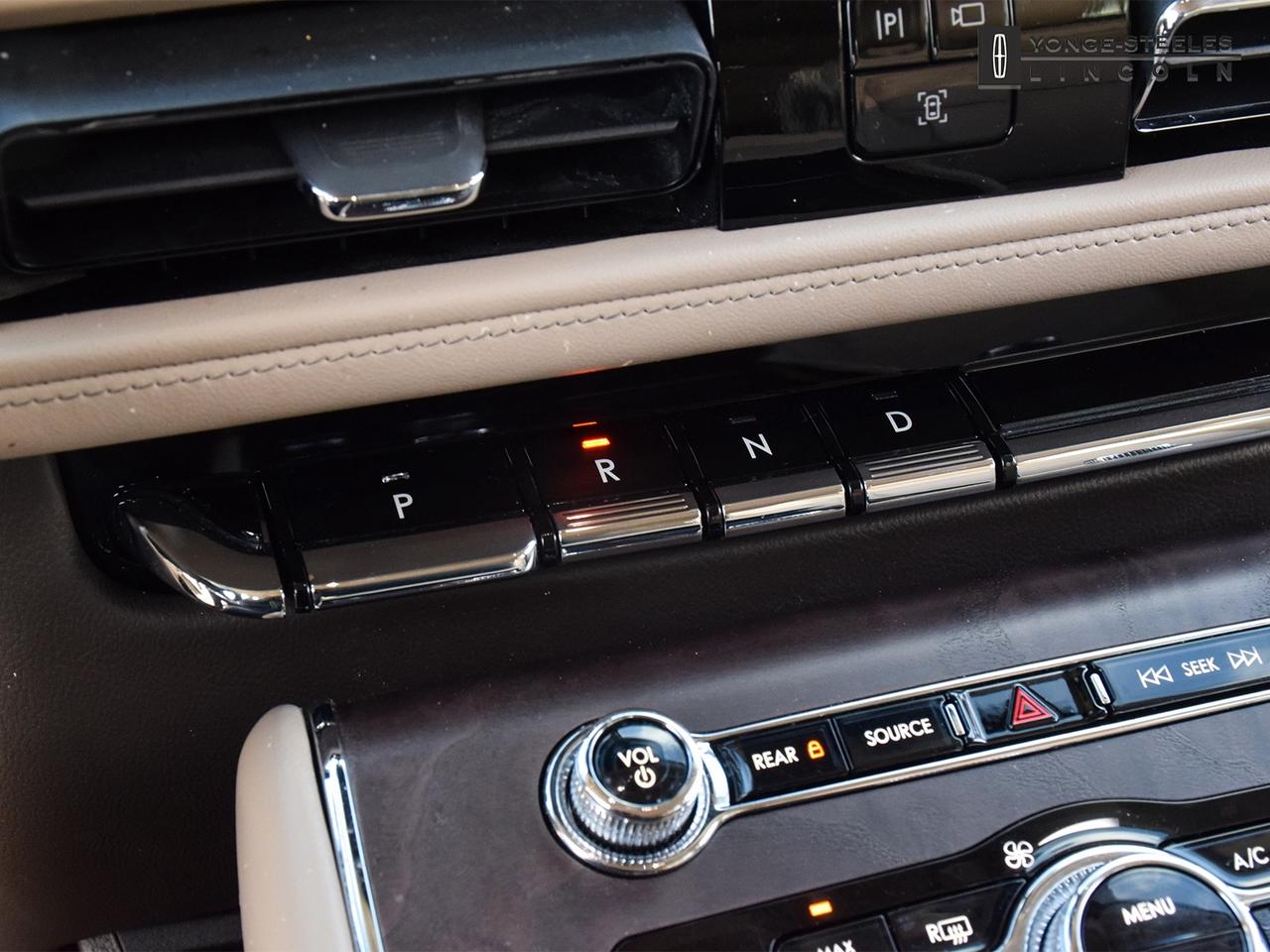 2023 Lincoln Aviator GRAND TOURING PHEV 3.0L V6 GOOD CONDITION Photo
