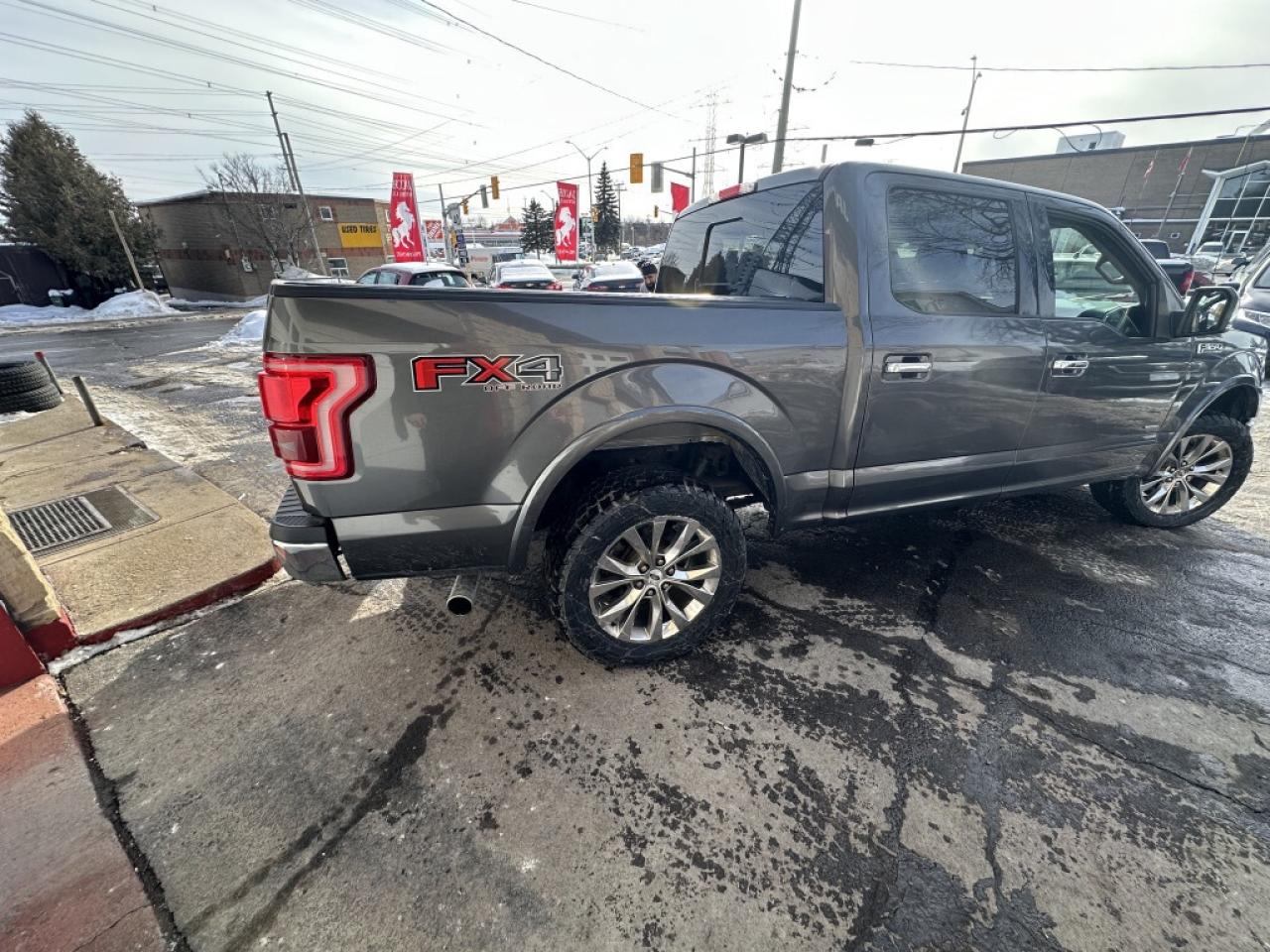 2015 Ford F-150 4WD SUPERCREW 145" LARIAT Photo