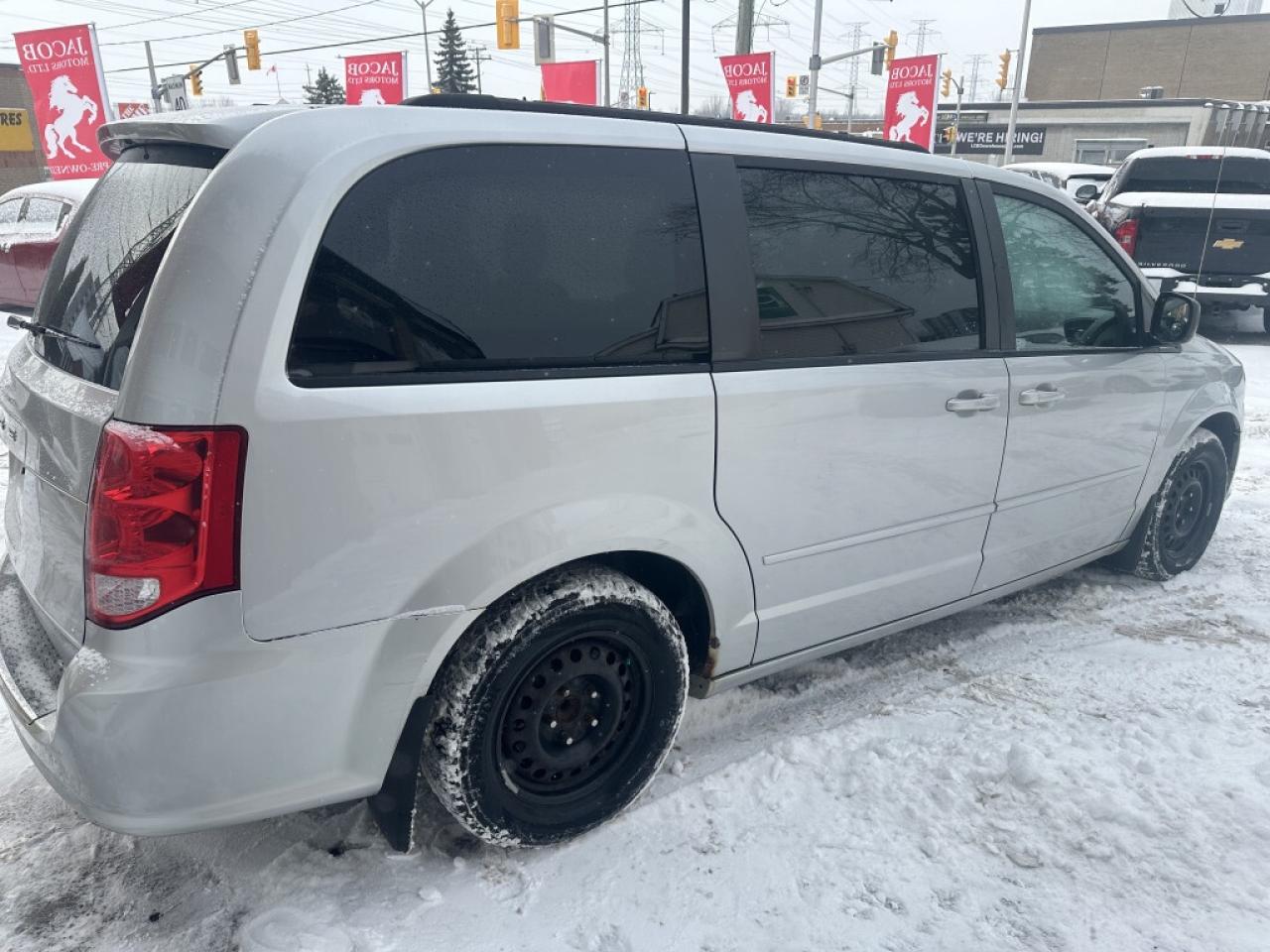 2012 Dodge Grand Caravan 4dr Wgn SXT Photo4