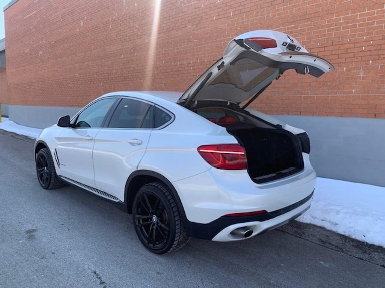 2016 BMW X6 xDrive35i Photo3