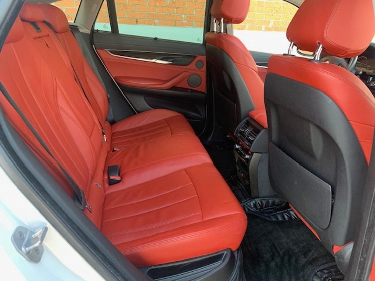 2016 BMW X6 xDrive35i Photo