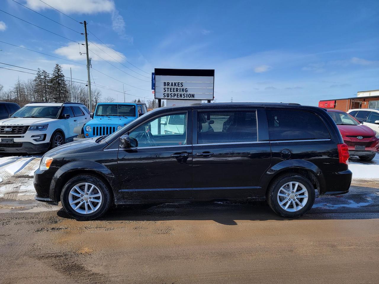 2019 Dodge Grand Caravan SXT Premium Plus Photo