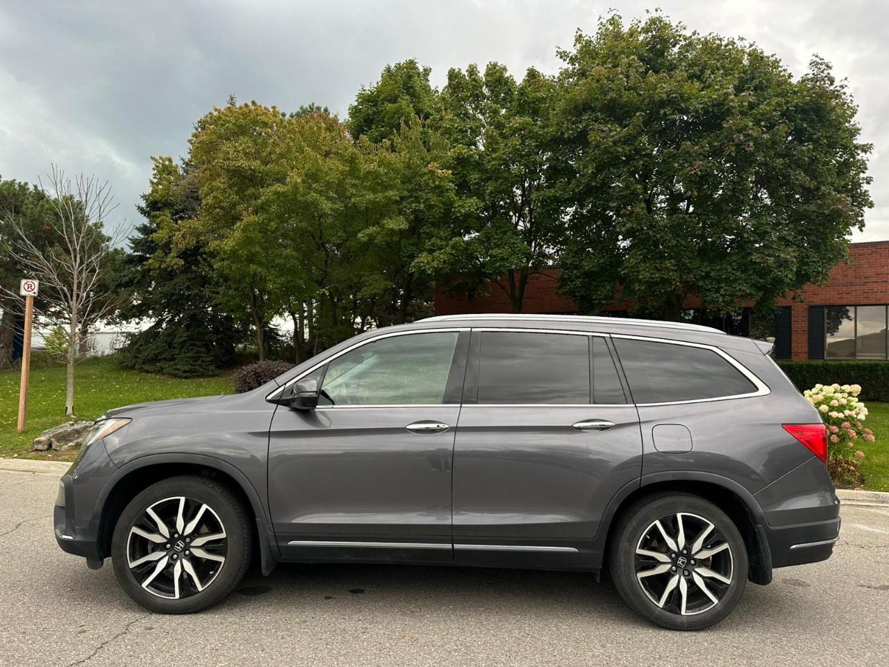 2019 Honda Pilot Touring 8-Passenger AWD Photo