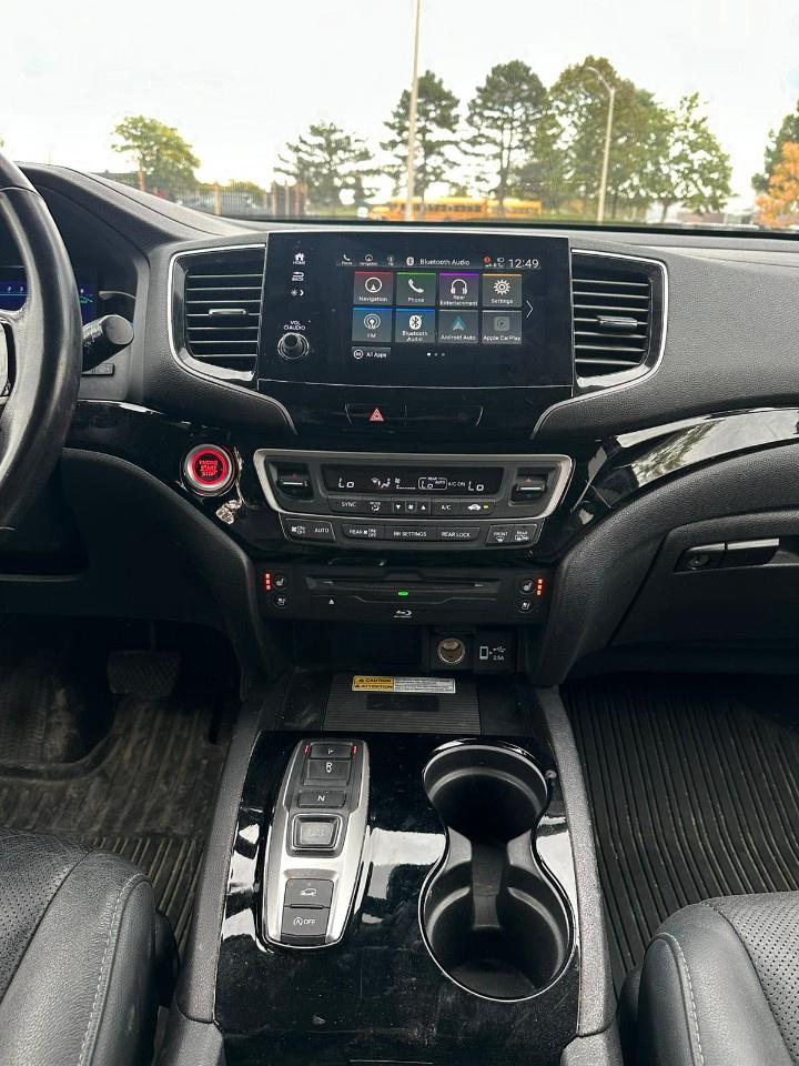 2019 Honda Pilot Touring 8-Passenger AWD Photo