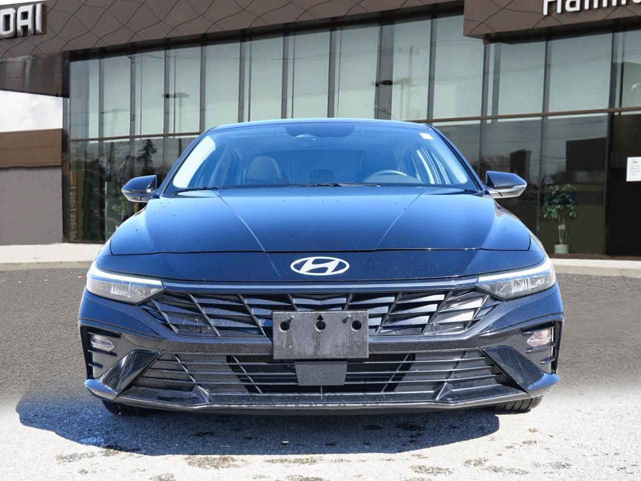 2025 Hyundai Elantra Luxury Photo